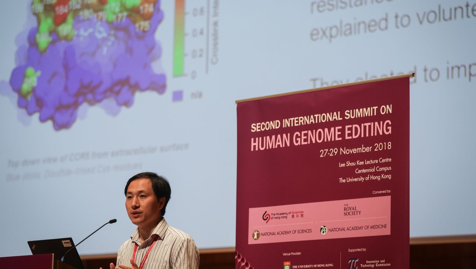 Откуда взялся третий ребенок? Хэ Цзянькуй рассказывает о рождении близнецов с генномодифированным геномом. Фото.