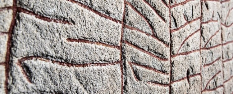 Свидетельства об экстремальных изменениях климата были найдены на древних рунах викингов. Древний рунический камень может рассказать об изменениях климата в далеком прошлом. Фото.
