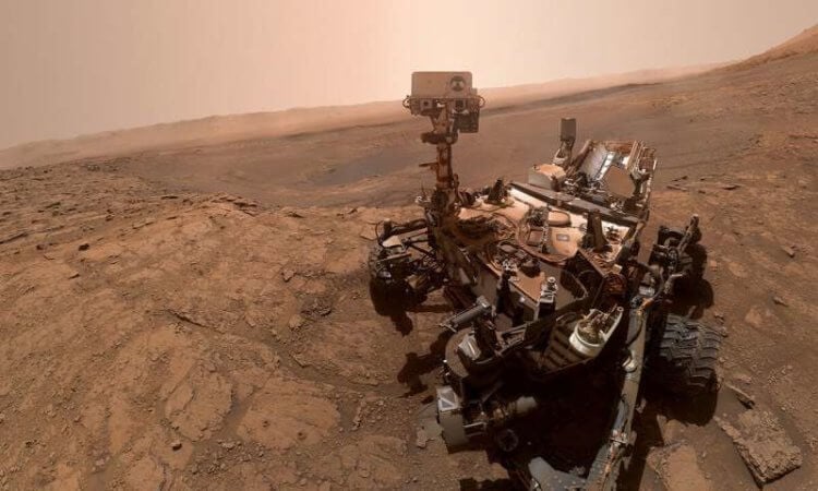 Марсианские океаны могли пахнуть сероводородом. Поверхность Марса с борта ровера “Curiosity”. Фото.