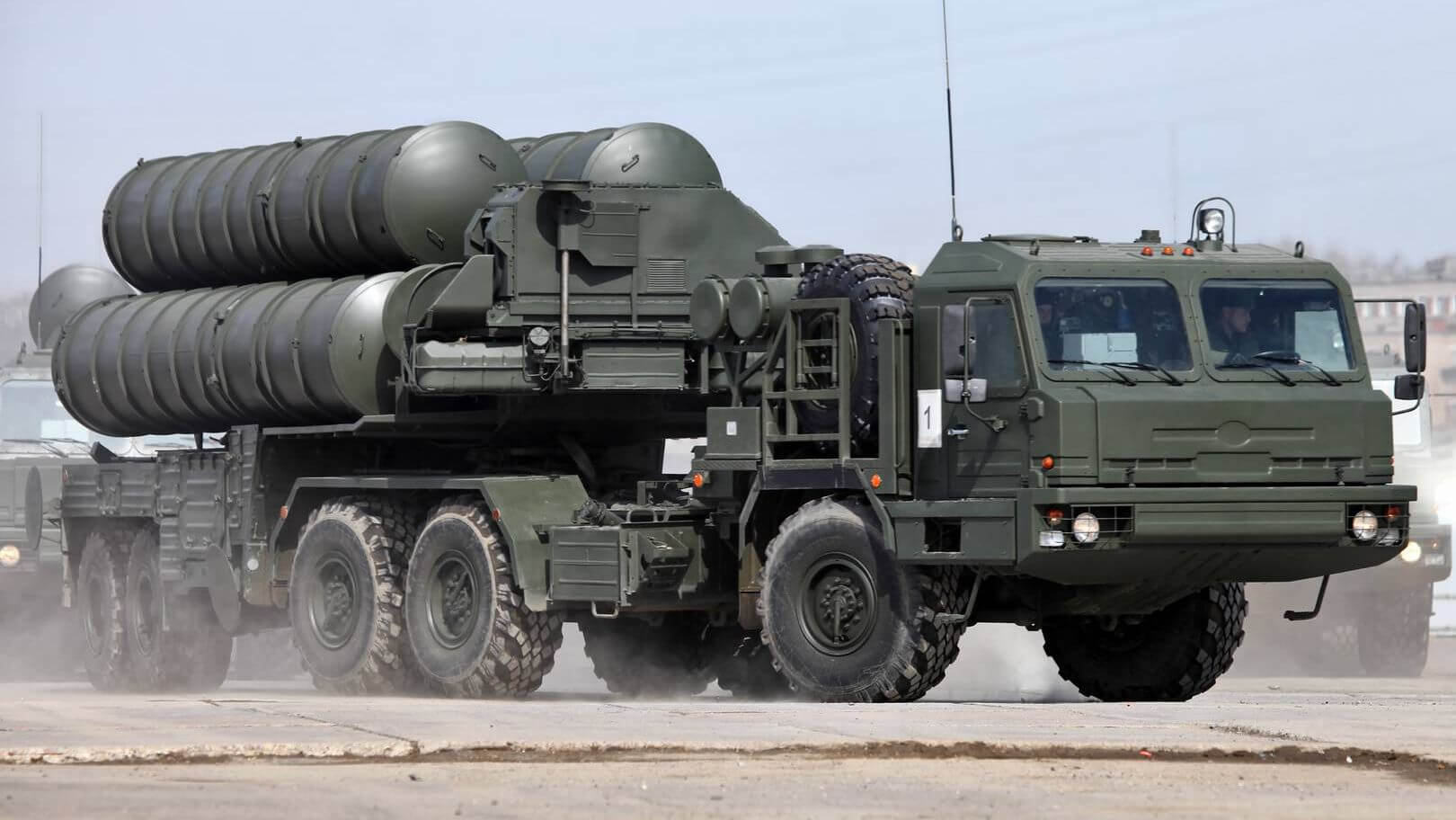 Одна из модификаций машин комплекса С-400. Фото.