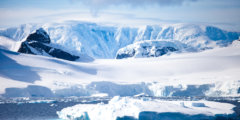 Под самым большим ледником Антарктики обнаружено озеро с теплой водой. Фото.