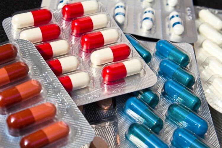 Создан тест, подсказывающий подходящий антибиотик для лечения болезни. Антибиотики широкого спектра действия неэффективны против некоторых болезней. Фото.