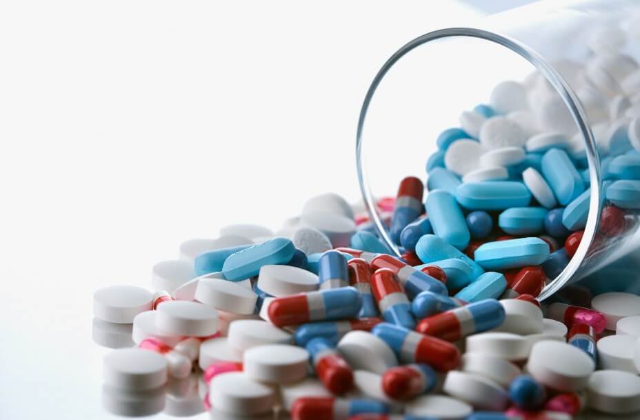 Как лекарства вредят природе? Хлорированные сточные воды способствуют появлению новых видов антибиотиков. Фото.