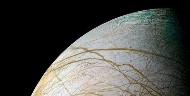 Какой может быть жизнь на спутнике Юпитера? Фото.