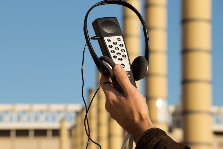 Виртуальный музей в Китае. Содержимое этой коробочки можно просто залить на сервер с фотографиями и тур почти готов. Второй раз приглашать диктора не надо. Фото.