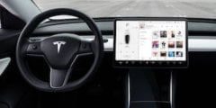 Tesla Model 3 - фото
