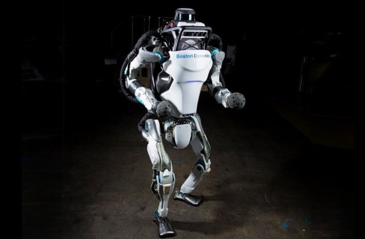 Как устроен самый сложный робот на Земле? Робот Atlas не всегда был похож на человека. Фото.