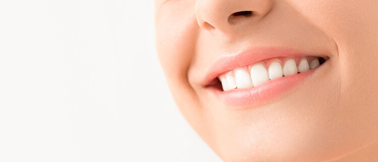 Если все делать правильно, у ребенка, когда он вырастет, будут красивые и здоровые зубы. Фото.