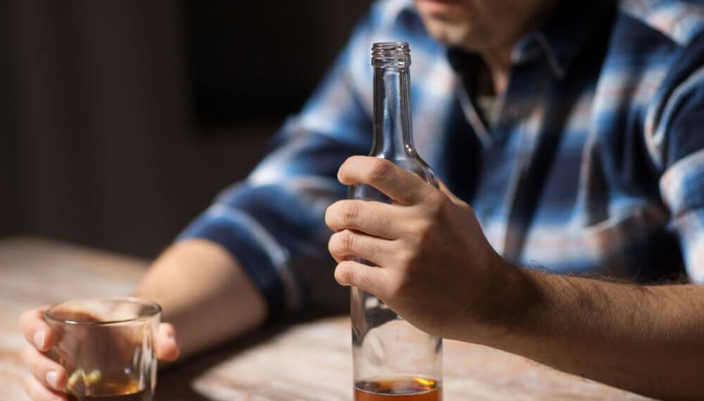 Стадии алкоголизма. Алкоголизм является болезнью и его необходимо лечить. Стадии алкоголизма. Алкоголизм является болезнью и его необходимо лечить. Фото.