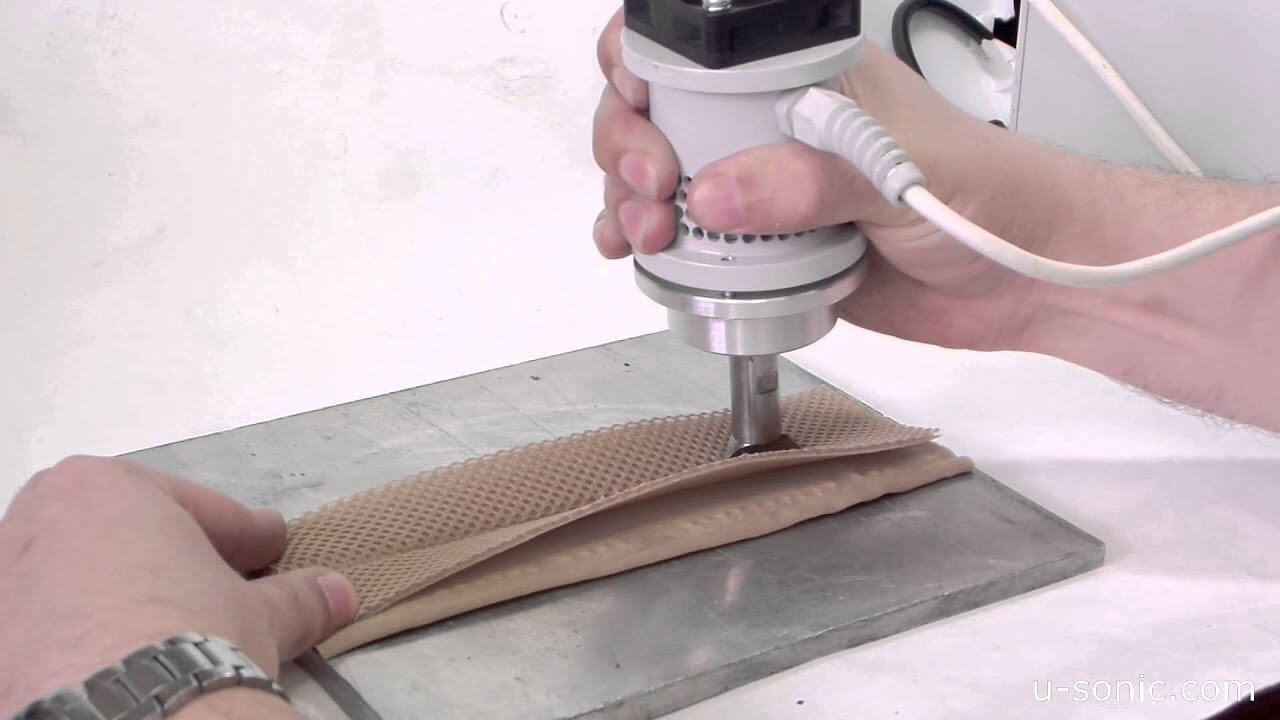 Сегодня найти отрасли производства, в которых не применяется ультразвуковая сварка довольно трудно. Фото.