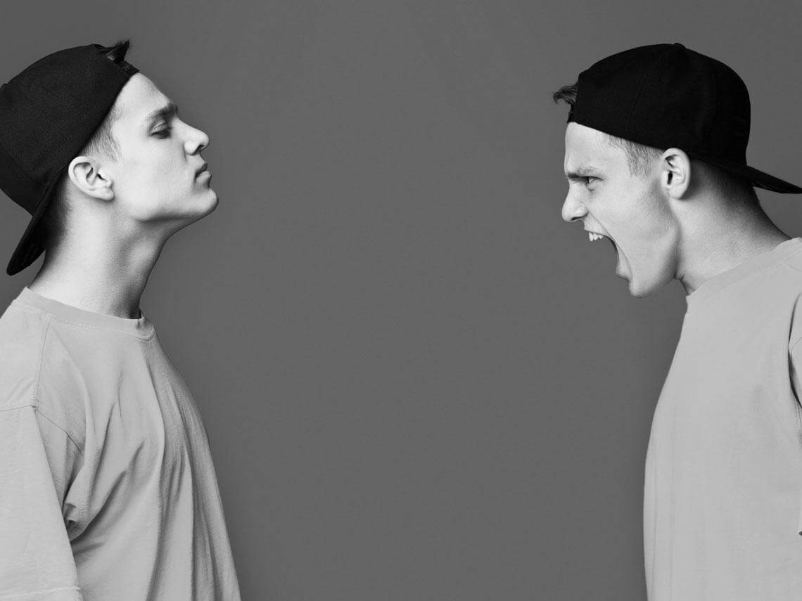 Как определить кто перед вами – очаровательный человек, упорным трудом достигший карьерных высот, или коварный интриган? Фото.