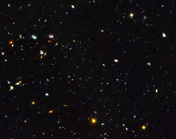 Мертвые галактики. Так выглядя галактики в объективе легенадарного космического телескопа Hubble. Фото.