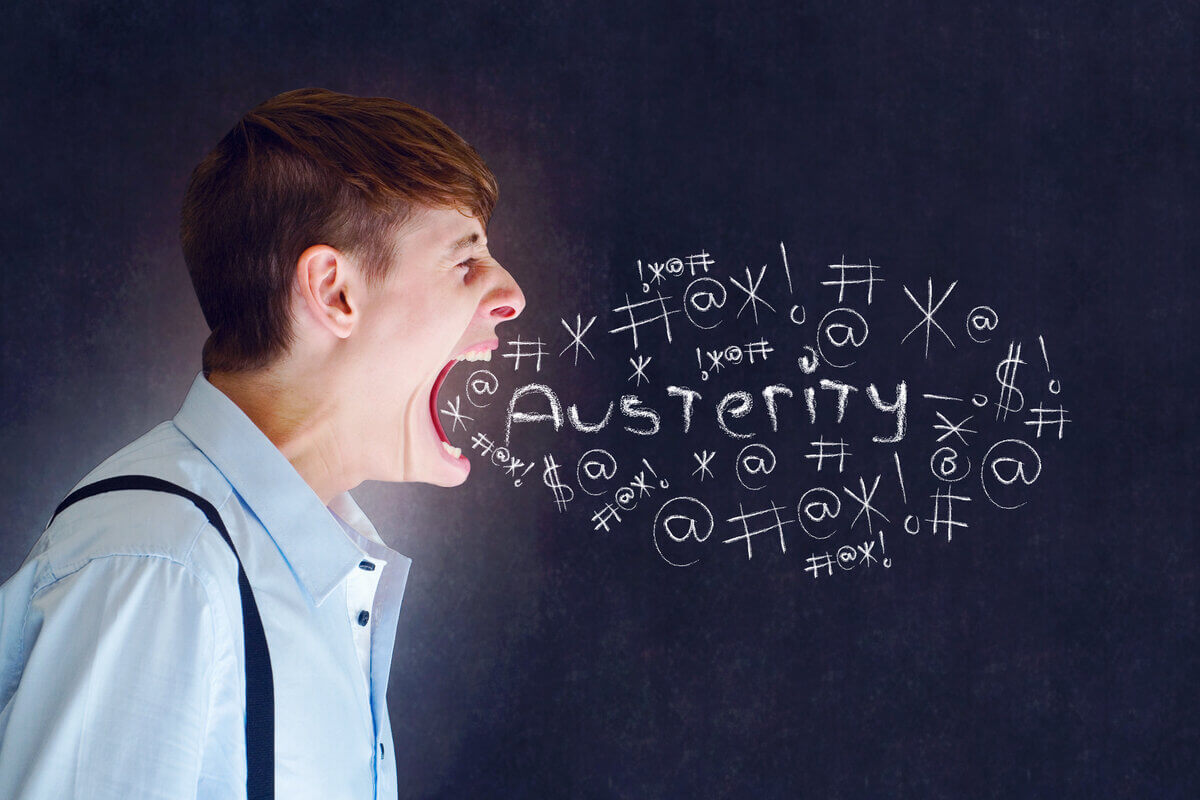 Мат может справиться с болью, но злоупотреблять им не стоит. Фото.