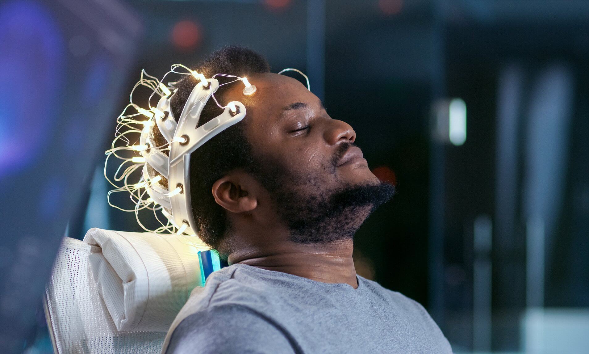 Мозг проигрывает воспоминания во время сна. С каждым днем мы все ближе и ближе к научно-фантастическим фильмам. Фото.