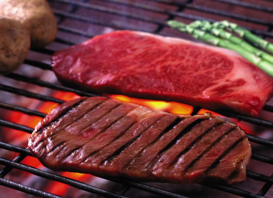 Блюда из говядины Вагю — одни из самых дорогих в мире. Фото.