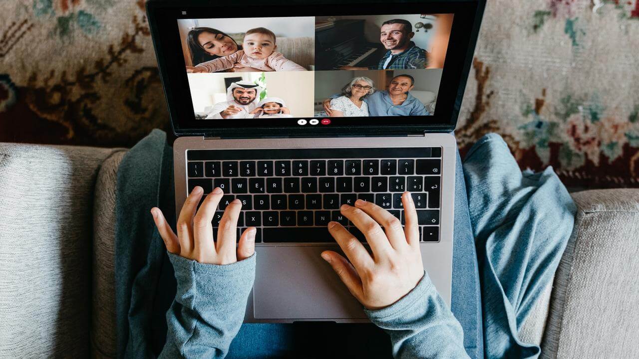 Как я провел самоизоляцию. Увы, даже видеочаты не делают дни, проведенные на карантине, быстрее. Фото.