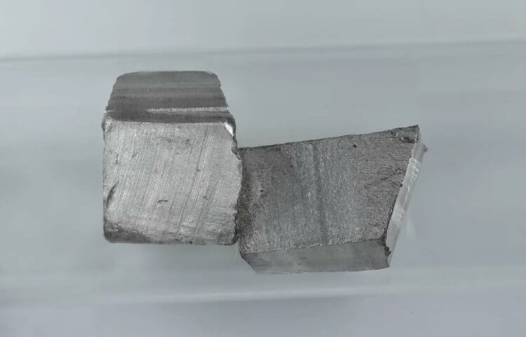 Литий — самый легкий металл на Земле