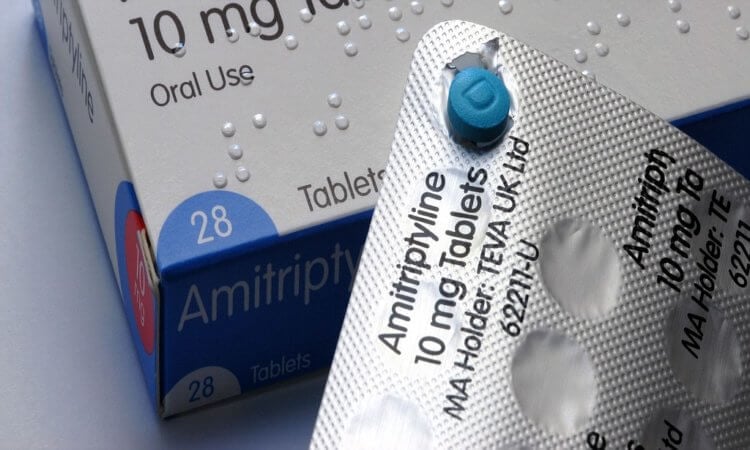 Амитриптилин — самый лучший антидепрессант? Амитриптилин пользуется популярностью во многих странах за счет своего сильного эффекта. Фото.