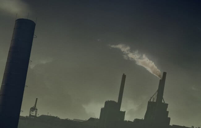 На сколько лет загрязненный воздух сокращает жизни людей? Фото.