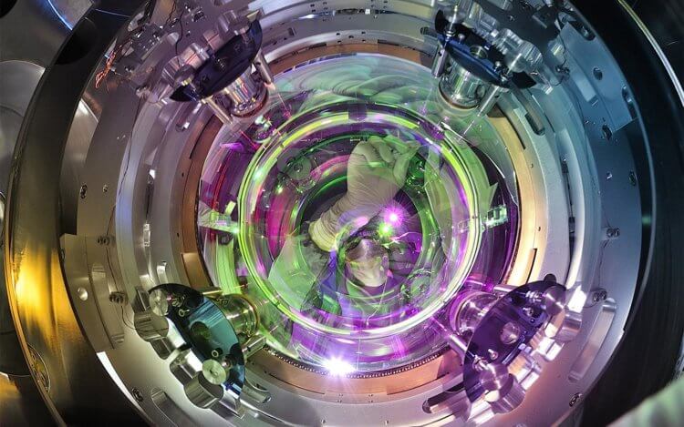 Что такое квантовый шум? Улучшение инструментов и приборов LIGO в будущем откроет немало тайн Вселенной. Фото.
