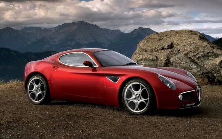 Самая редкая Alfa Romeo. Вроде ничего особенного, но так просто вам ее тоже не продадут. Фото.