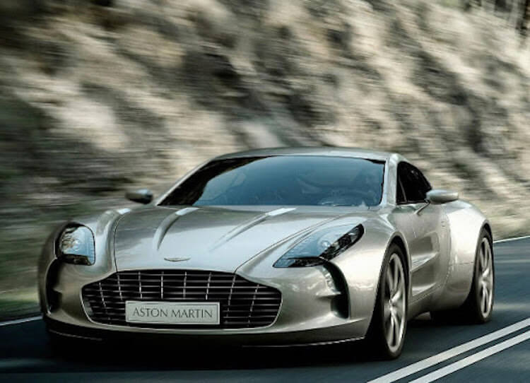 Кому нельзя покупать Aston Martin. Хочешь купить эту машину? А не журналист ли ты часом? Фото.