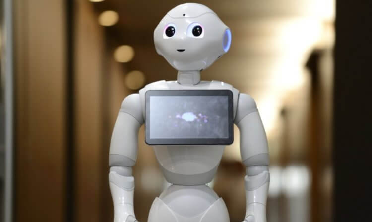 Доверие между людьми и роботами. В 2017 году робот «Сяо И» получил лицензию для ведения медицинской практики. Фото.