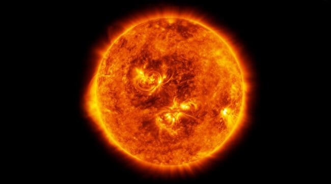 Самые распространенные мифы о Солнце: чему стоить верить? Фото.