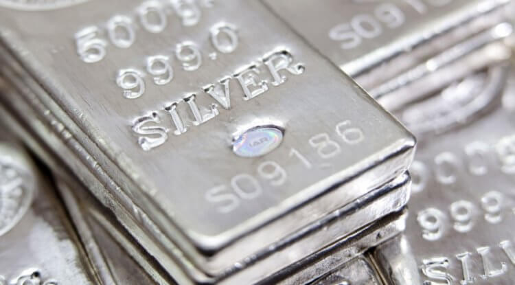 Медицинские преимущества серебра. Серебро выглядит так. Фото.