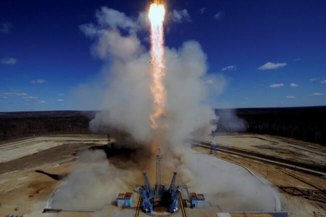 Как выглядит российская многоразовая ракета «Амур» и чем она отличается от Falcon 9. Фото.