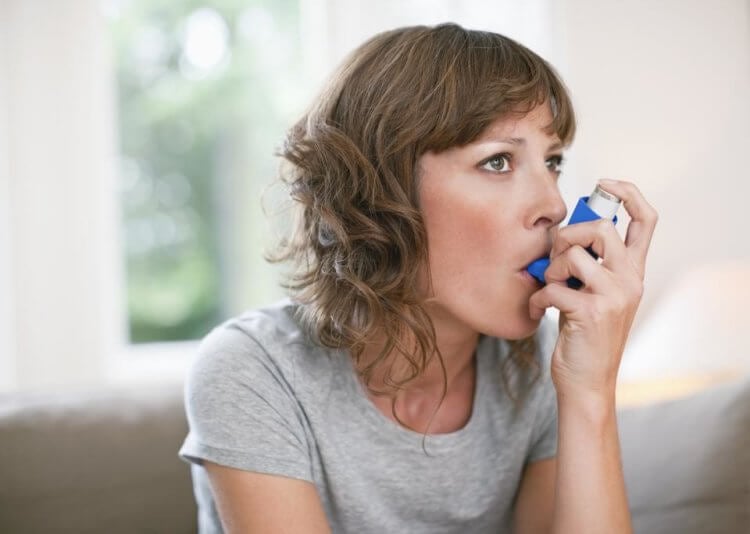 Почему нельзя дышать ртом? Людям с астмой нужно очень аккуратно подбирать лечение. Фото.