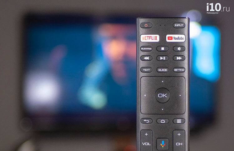 Можно ли купить 4K телевизор без переплаты за бренд. Встроенные функции всегда важны в новом телевизоре. Фото.