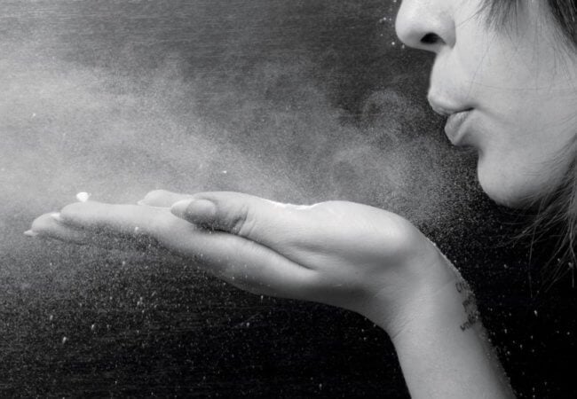Какие опасные вещества есть в домашней пыли? Фото.