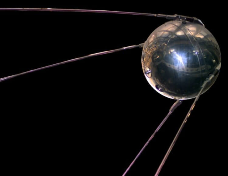 Что означает «Спутник V»? Первый искусственный спутник был сделан в СССР. Фото.