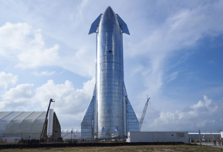 Новые космодромы SpaceX. Плавучие платформы пригодятся для запуска корабля Starship. Но на фото показан прототип, а финальная версия будет выглядеть красивее. Фото.