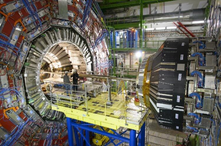 Как появился Эффект Манделы? Так выглядит Большой адронный коллайдер в ЦЕРН. Красота! Фото.