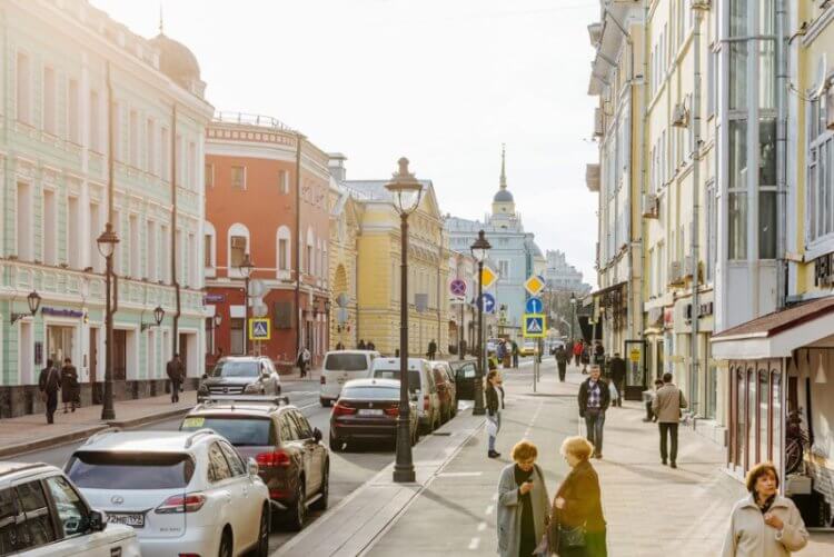 Сколько весит Москва? Жители Москвы в общем весят 887 тысяч тонн. Фото.