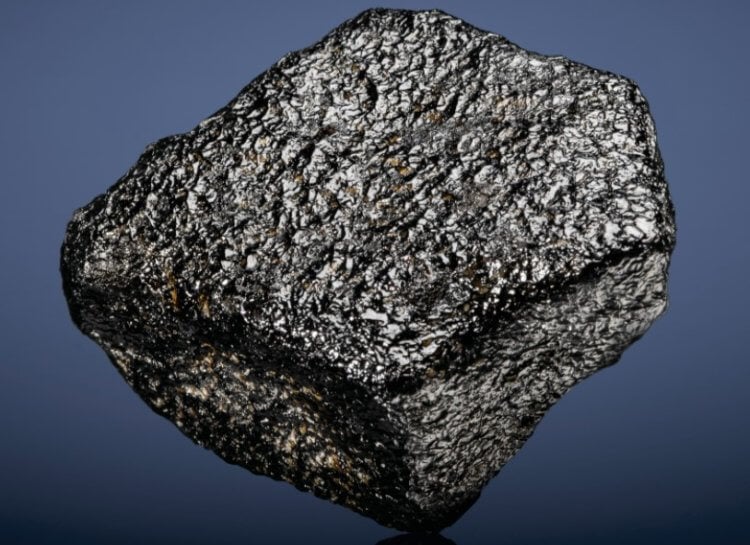 Метеорит, который не падал на Землю. Метеорит, который упал на Землю, но не коснулся его поверхности. Фото.