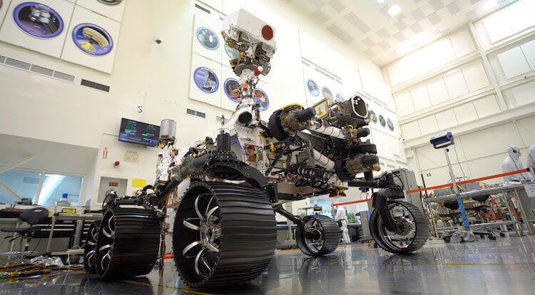 Как будут исследовать планеты. Так готовили марсоход к отправке на Марс. Фото.