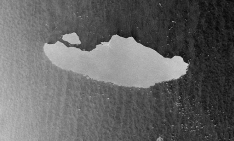 Чем был опасен самый большой айсберг в мире? Самый большой в мире айсберг А-68a. Фото.