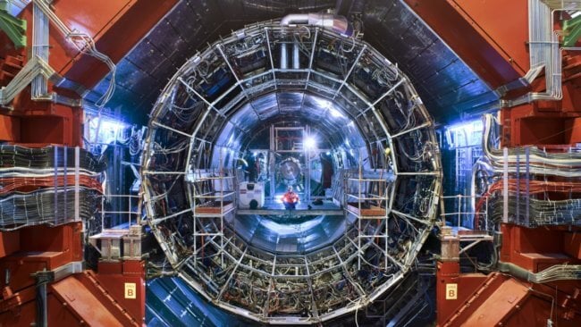 Ученые из ЦЕРН стоят на пороге открытия «новой физики». Фото.