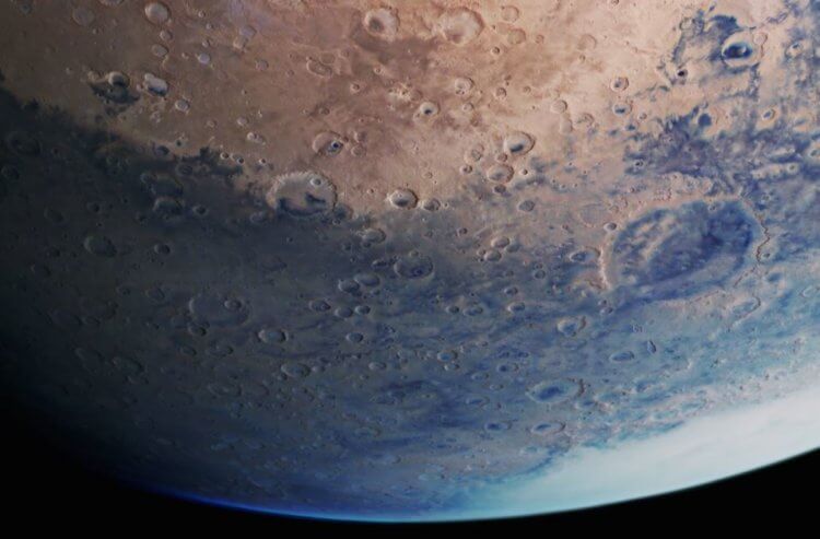 Сможете ли вы найти марсоход Perseverance на этой фотографии? Это тоже фотография Марса, но аппарата Perseverance на ней нет. Листайте ниже. Фото.