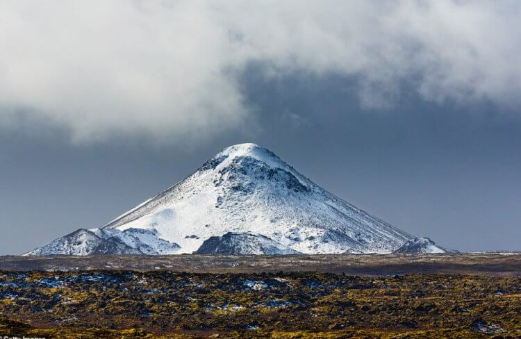 Извержение вулканов в Исландии. Вулкан Кейлир. Фото.