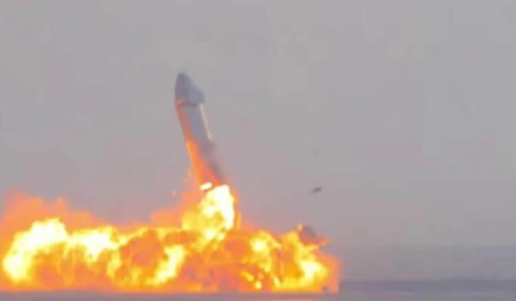 Космический корабль Starship SN11 взорвался во время испытания. Причина пока неизвестна
