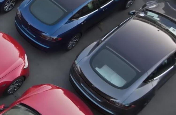 Вместительность Tesla Model S. Тот самый загадочный автомобиль. Фото.