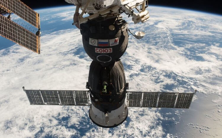 Космический туризм при поддержке «Роскосмоса». Космический корабль «Союз МС-20». Фото.