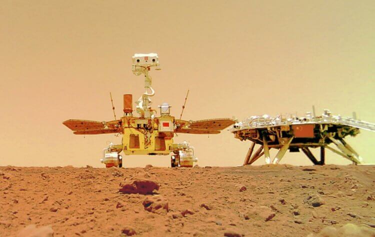 Посадка научного аппарата «Тяньвэнь-1» на Марс. Как это было? Марсоход «Чжужун» рядом с посадочной платформой. Фото.