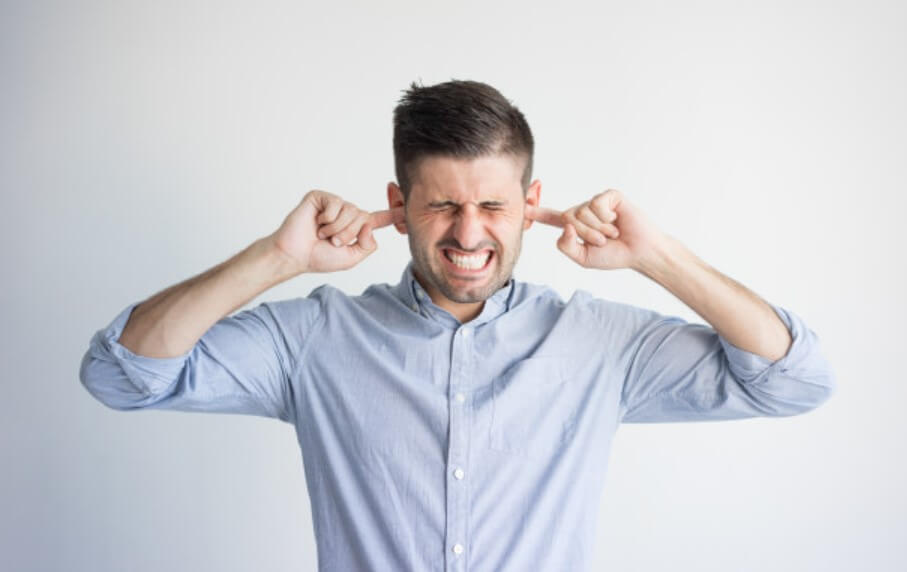 Как забыть навязчивую песню? Избавиться от навязчивой музыки не так уж и легко. Фото.