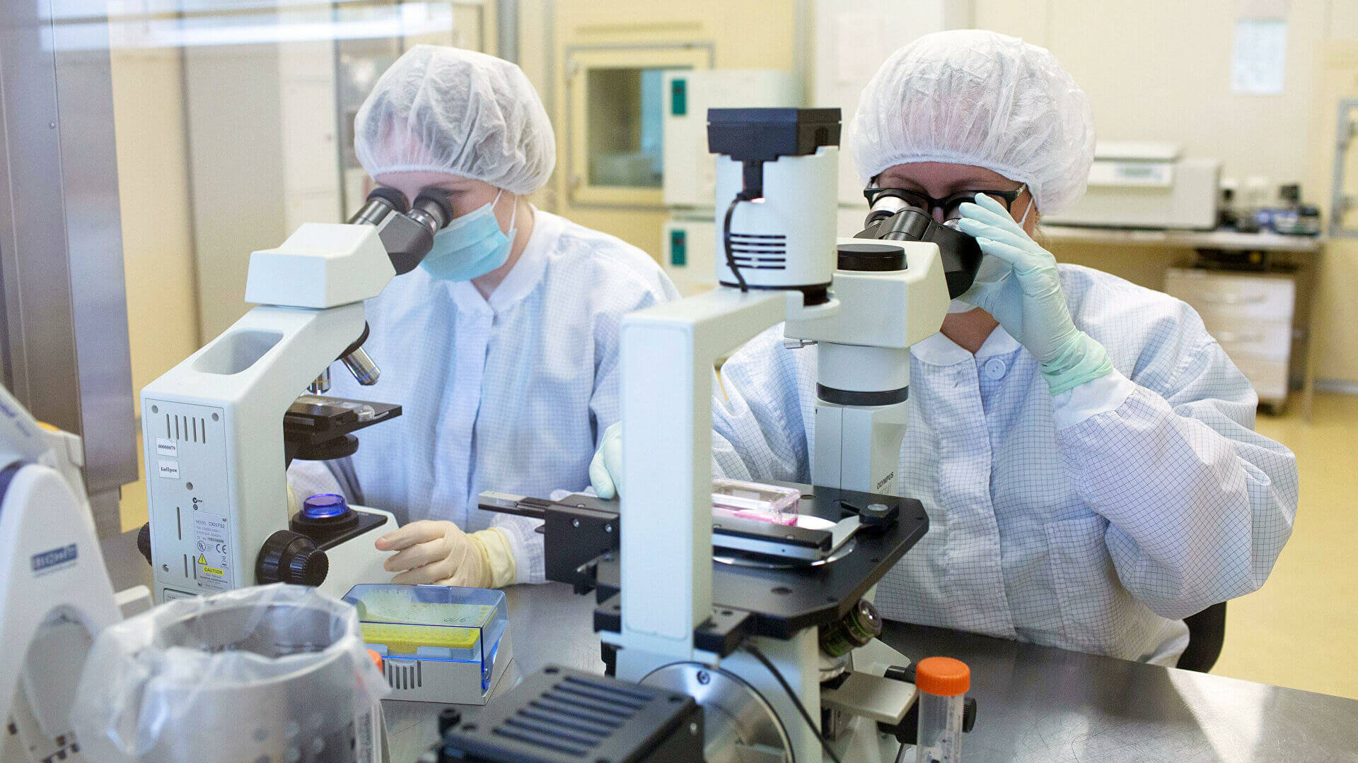 Дельта плюс – что нужно знать? Во Всемирной организации здравоохранения не спешат объявлять вариант «Дельта плюс» более опасным. Фото.