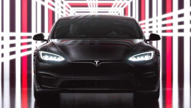Илон Маск представил электромобиль Model S Plaid. Чем он лучше оригинала? Фото.
